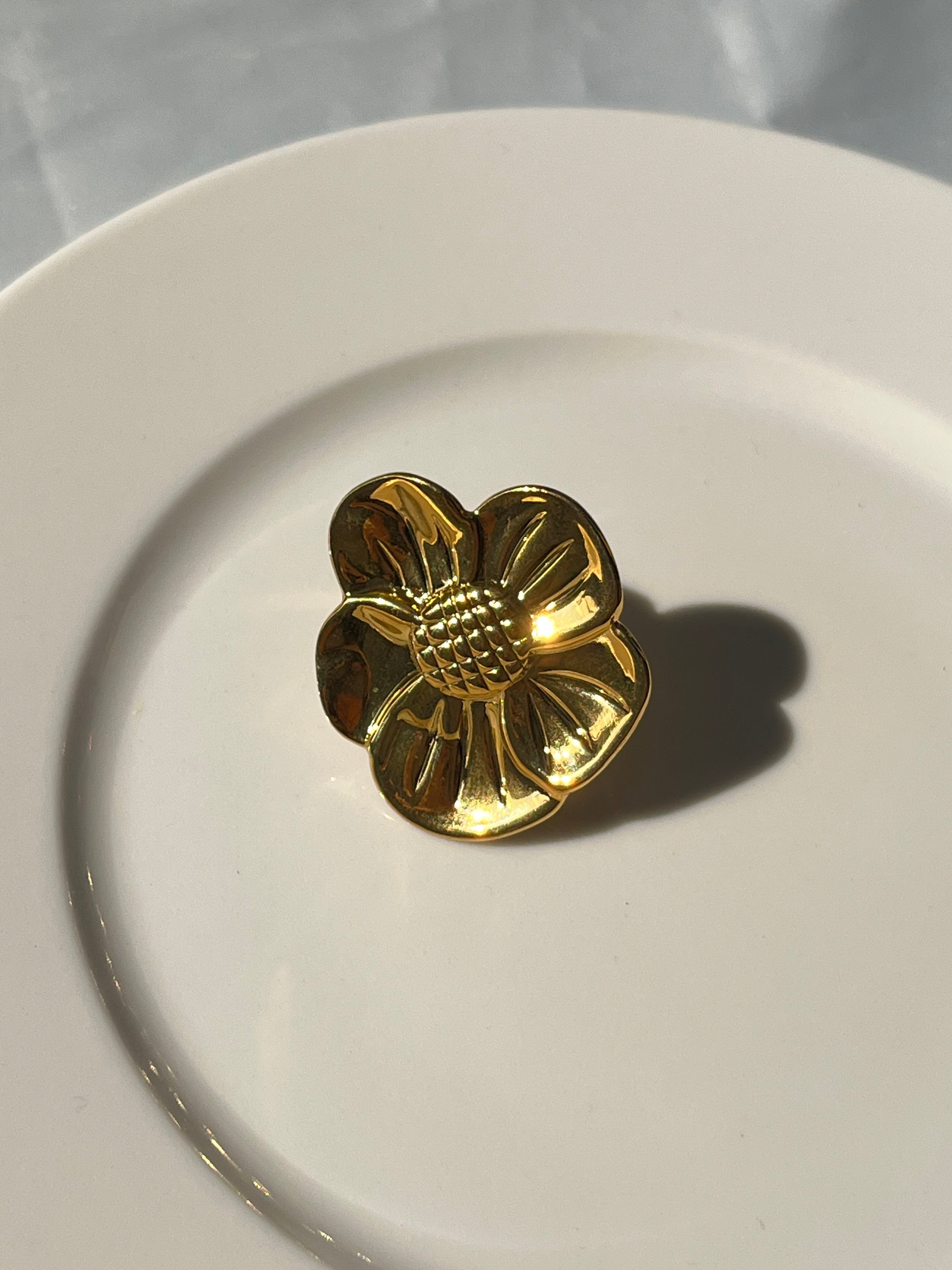 Rose Ring – Gold Stainless Steel