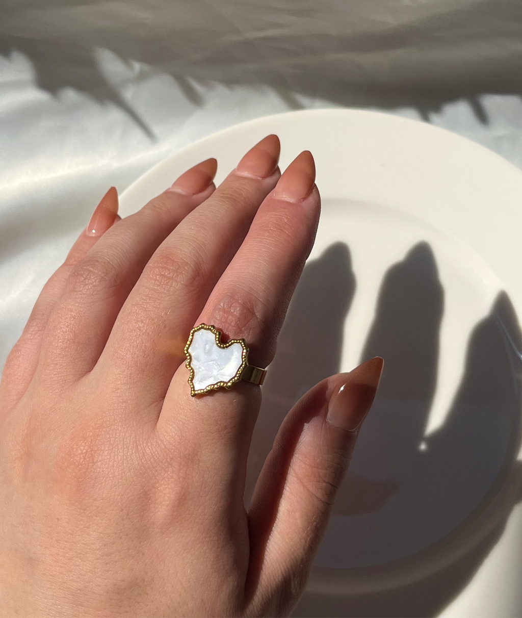 White Shell Heart Ring – Stainless Steel & Natural Shell