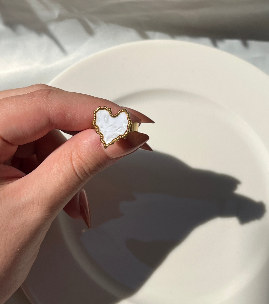 White Shell Heart Ring – Stainless Steel & Natural Shell