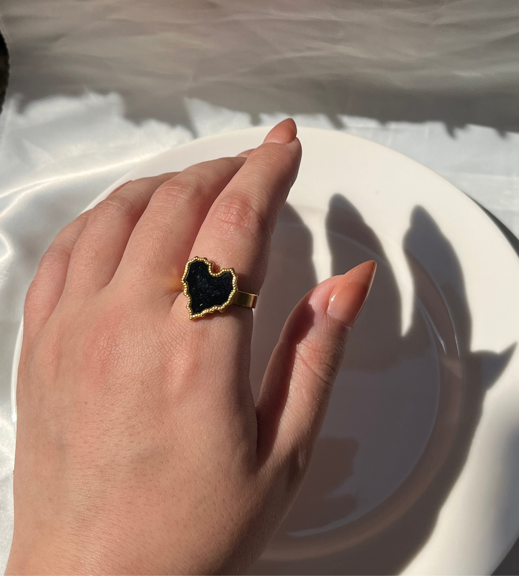 Black Shell Heart Ring – Stainless Steel & Natural Shell
