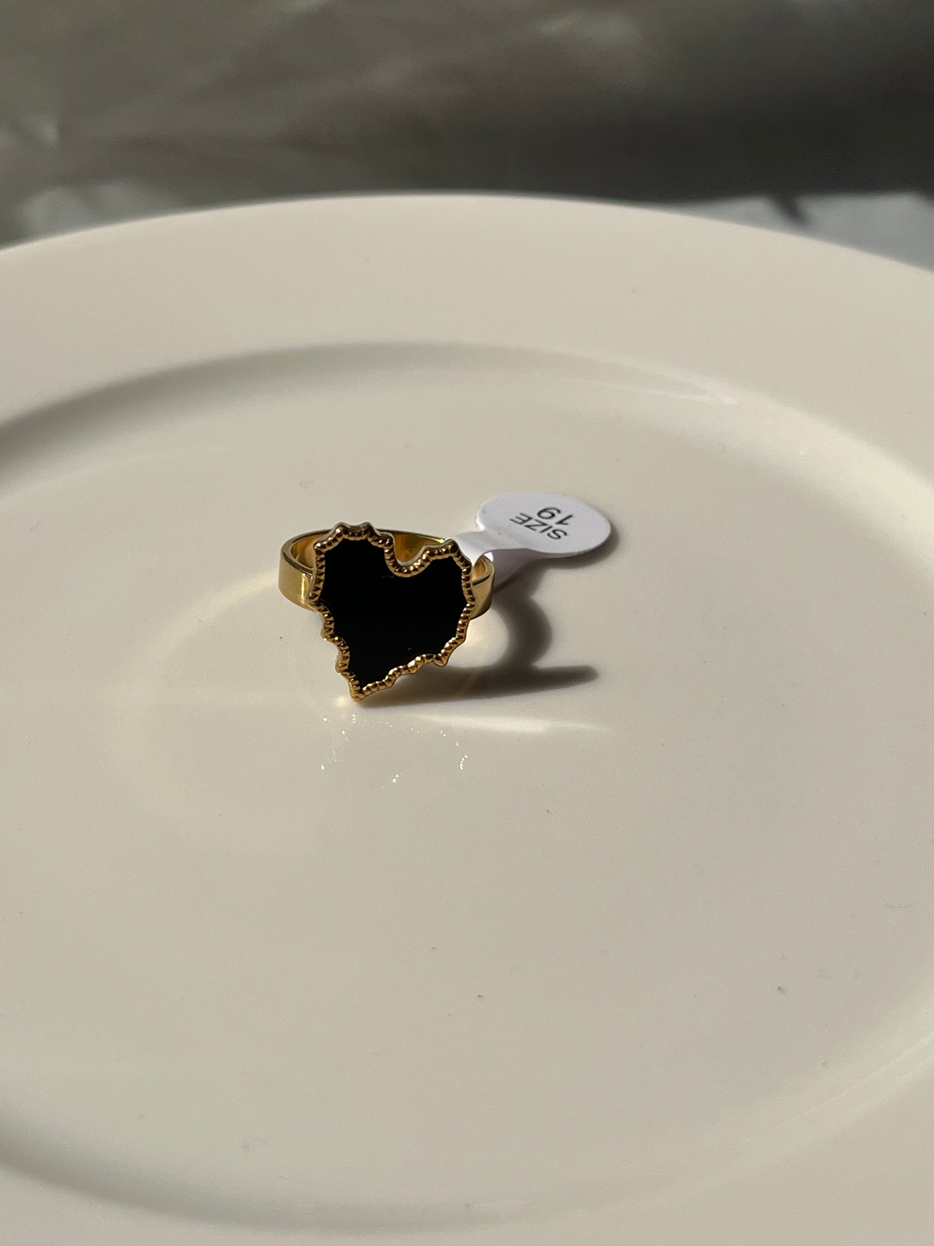 Black Shell Heart Ring – Stainless Steel & Natural Shell