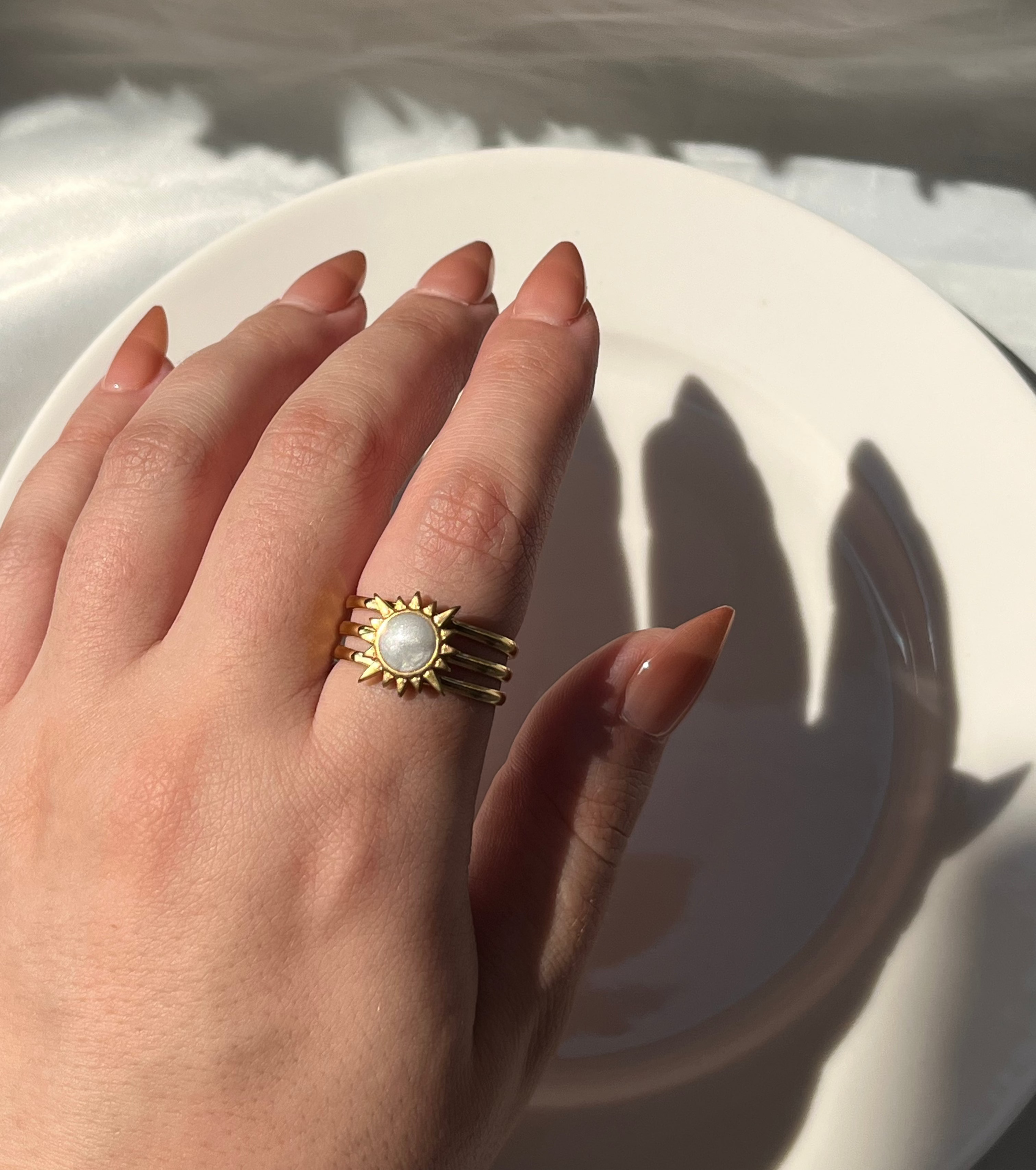 Resin Ring "White Pearl"