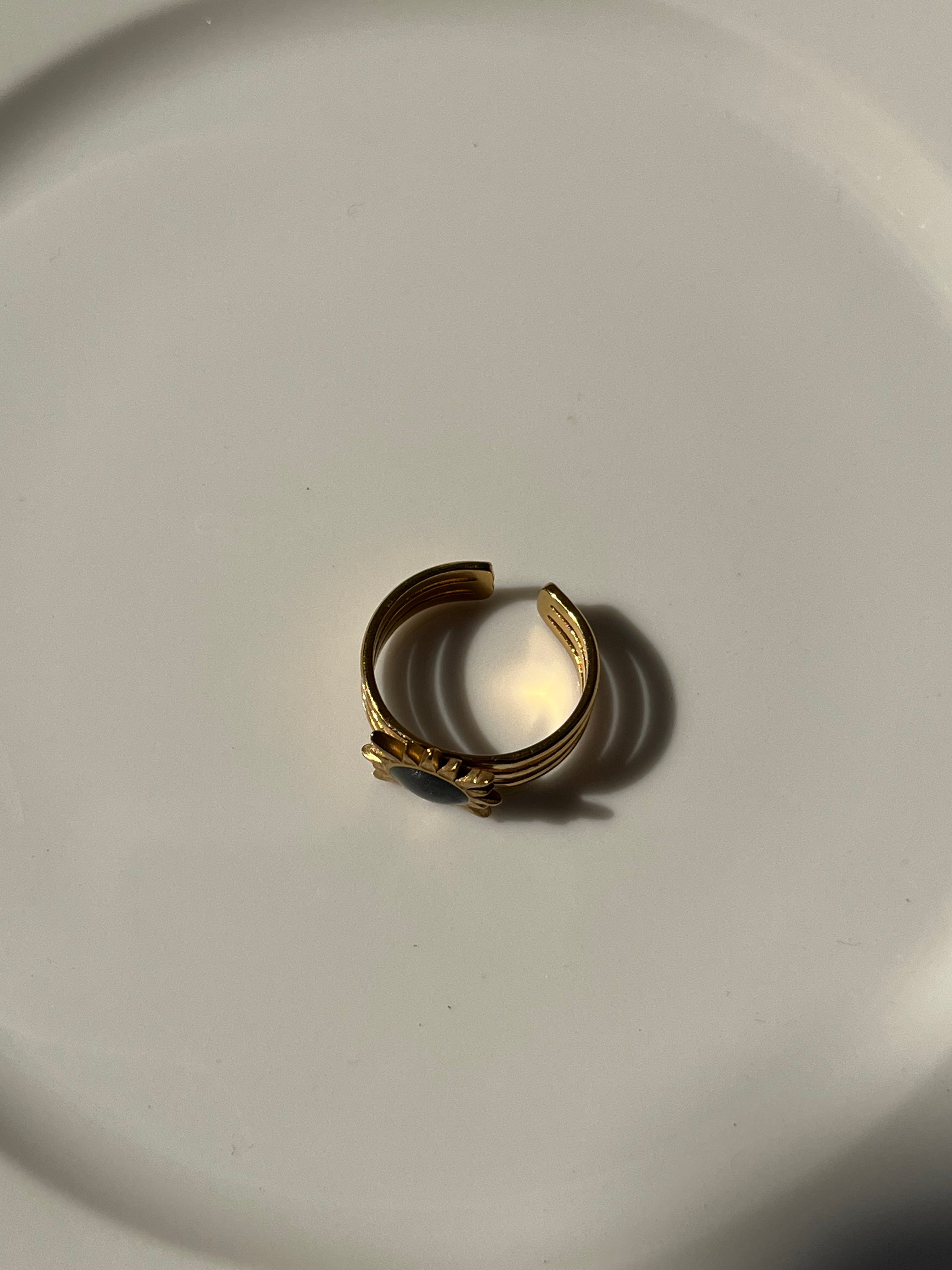 Resin Ring "Black Pearl"