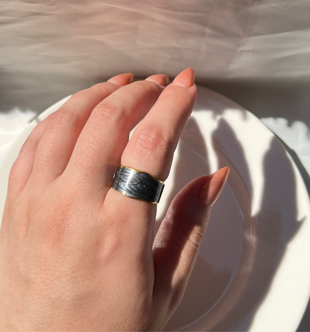 Black Resin Ring