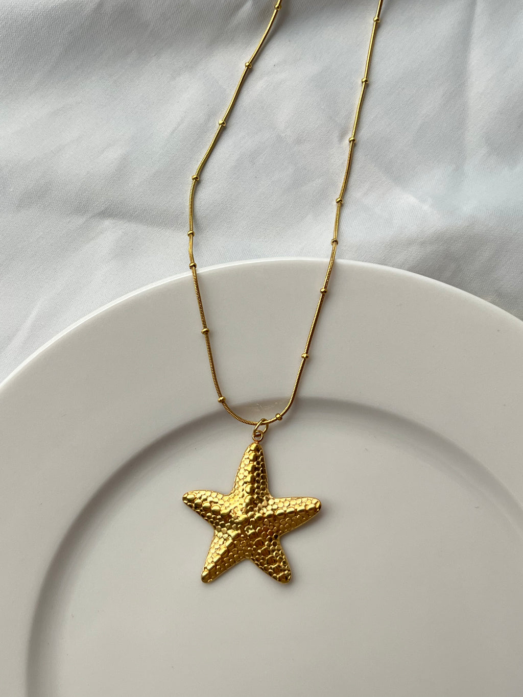 Sea Star Pendant Necklace