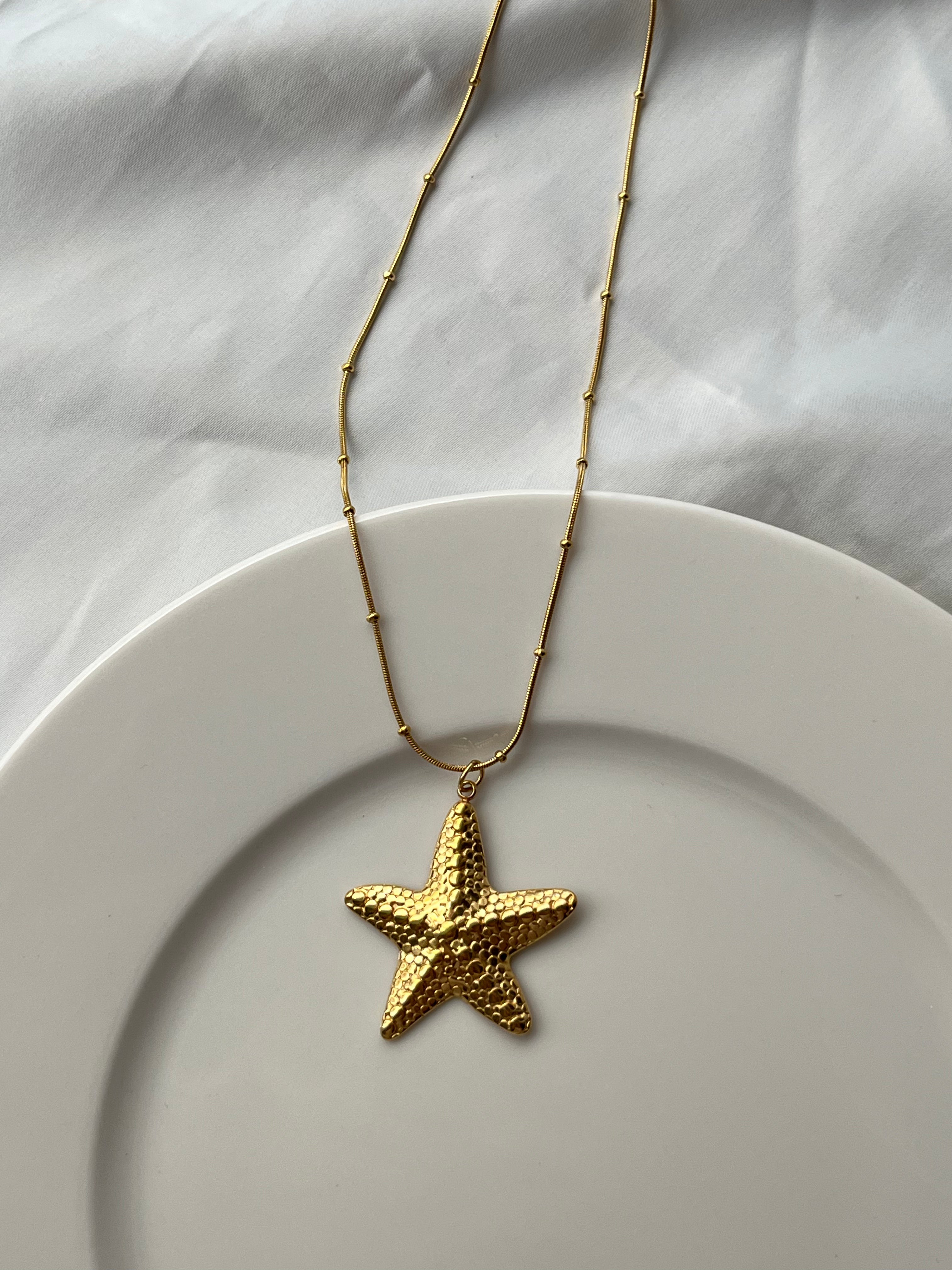 Sea Star Pendant Necklace