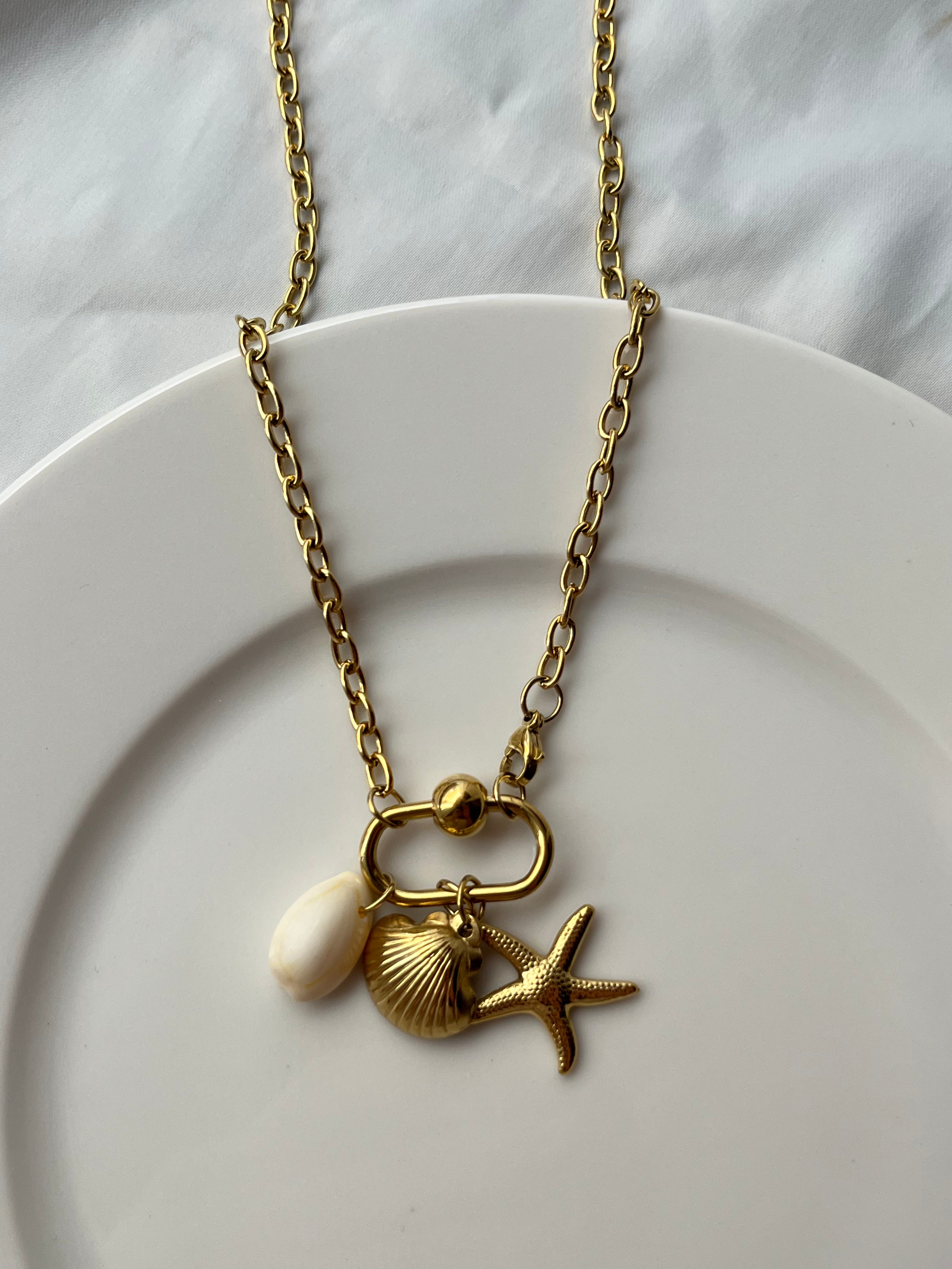 Shell & Sea Star Pendant Necklace