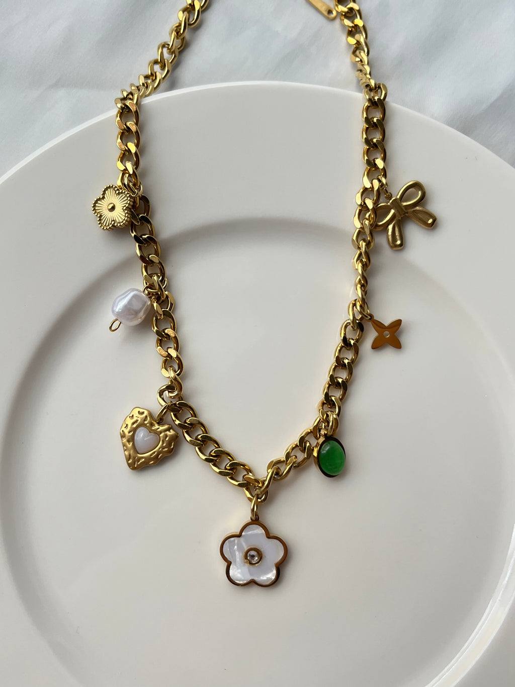 Chain Necklace with Stone, Resin & Natural Pearl