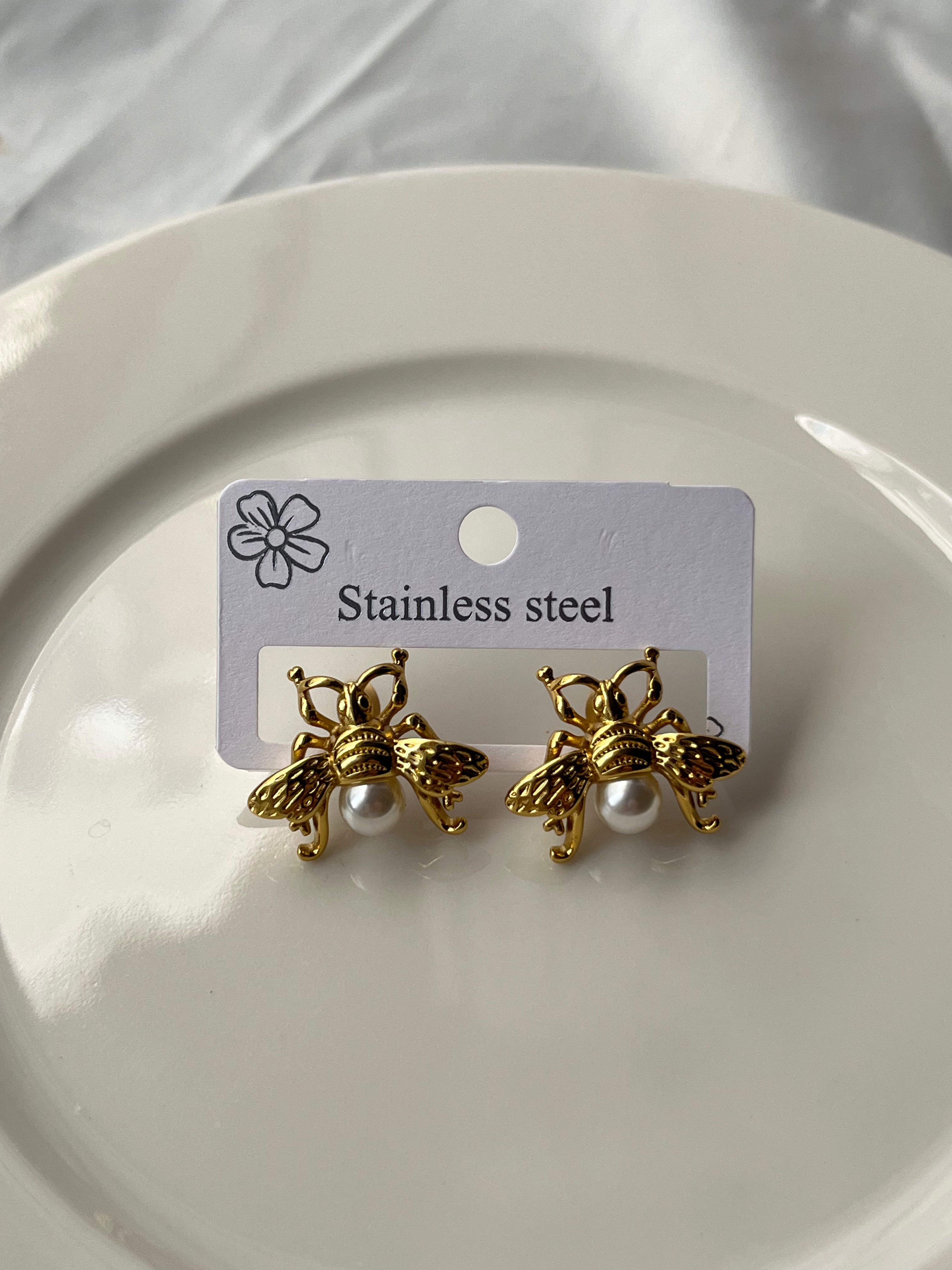 Bee Pearl Earrings
