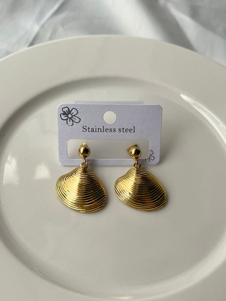 Shell Earrings